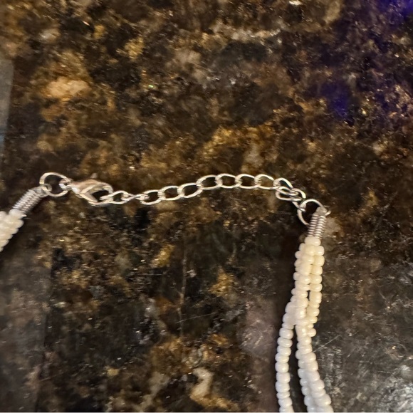 White Beaded Necklace Large Mother of Pearl Shell Pendant & Oval Accents - Picture 4 of 7